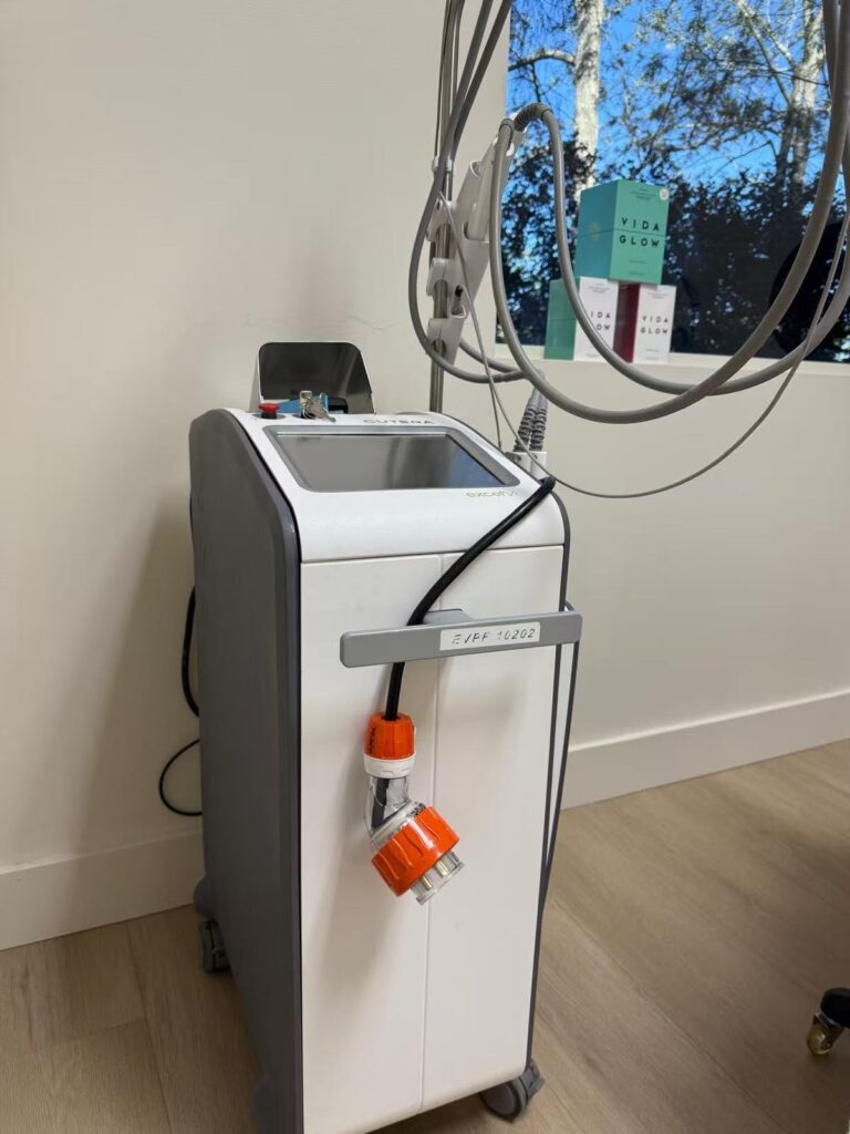 Cutera Excel V and Excel V Plus for Clinics: What the Platform Does and What Buying It Really Involves